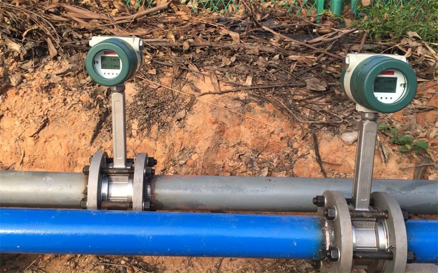 ���̰���